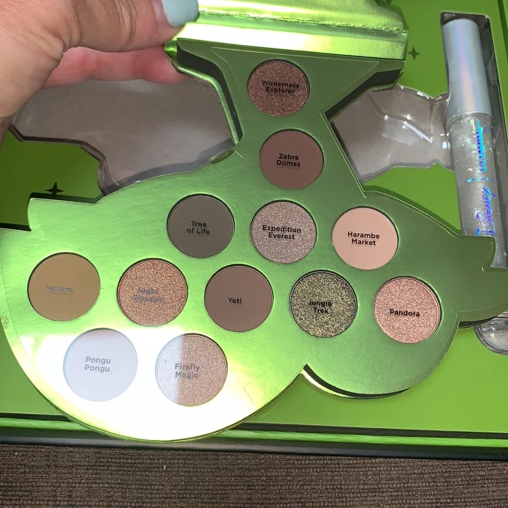 Ulta Make up Disney Animal Kingdom - Picture 5 of 7